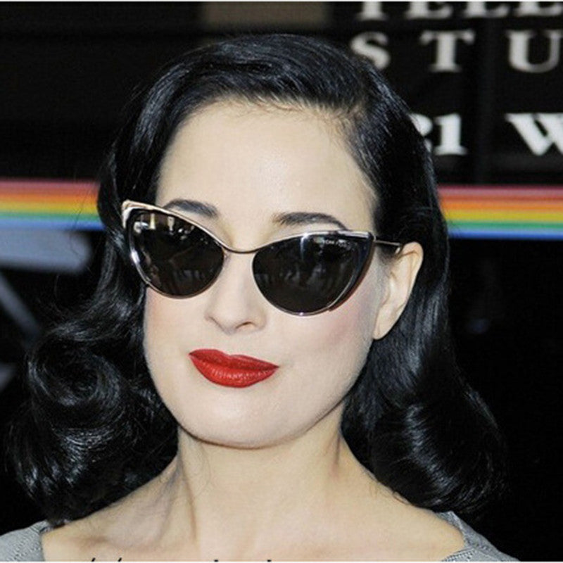 Classic Cat Eye Sunglasses For Women