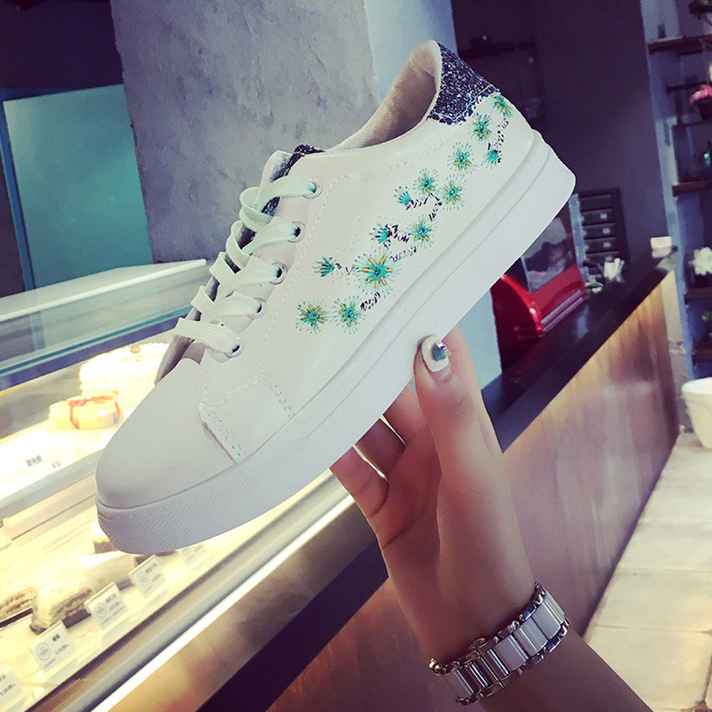 Sports Running Sneakers Embroidery Flower Shoes